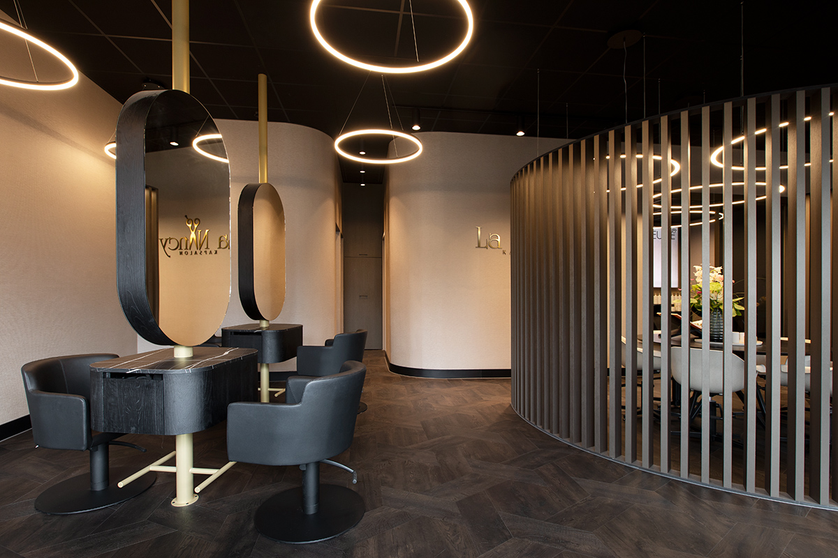 Interieur van highlights kapsalon La Nancy in Capelle aan den IJssel